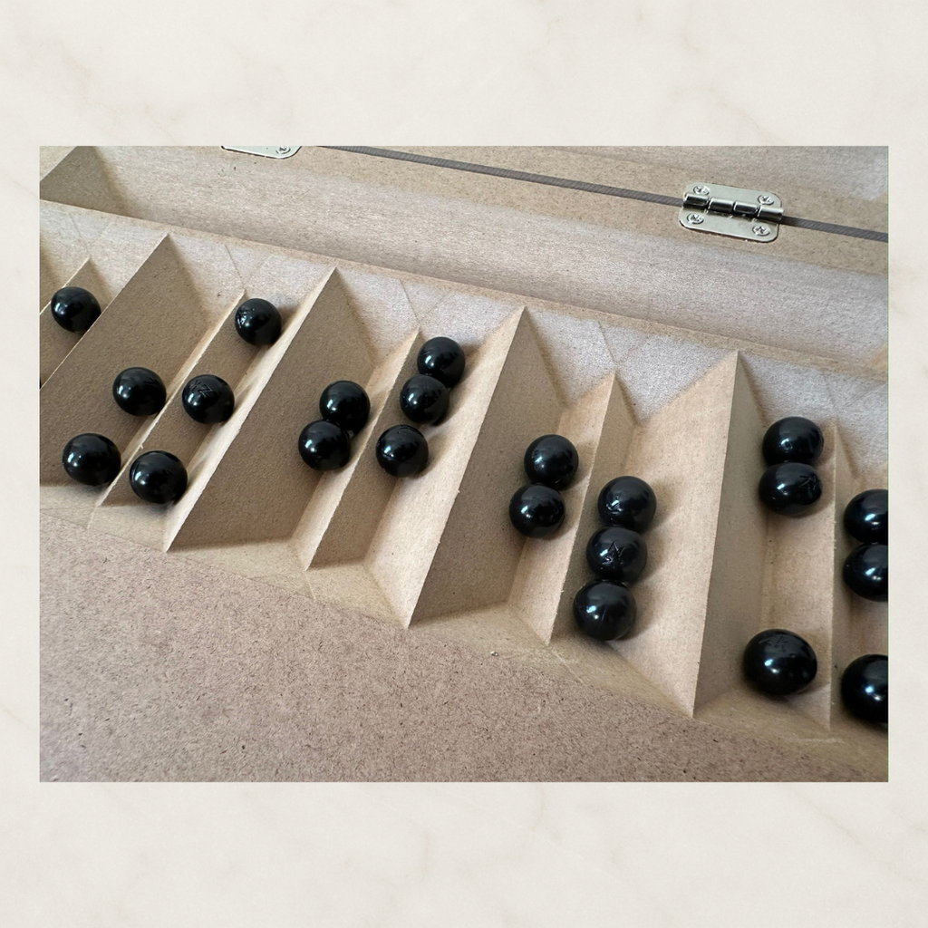 Bestemşe Oyun Takımı – Uluslararası Standartlarda MDF Ahşap Tasarım Geleneksel Stratejiyle Modern Kalite Bir Arada